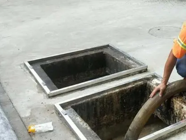 板芙镇化粪池清理