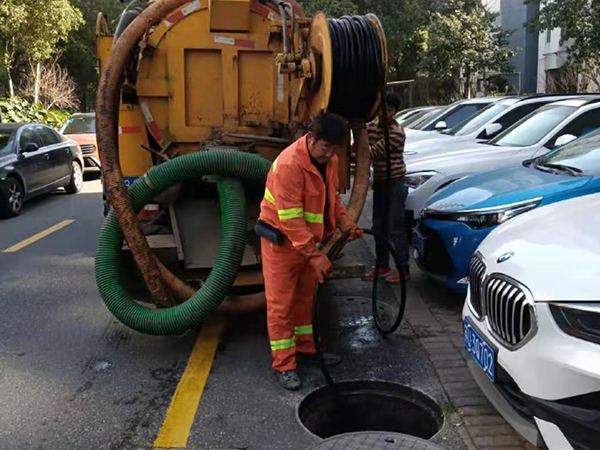 板芙镇排污管道清淤